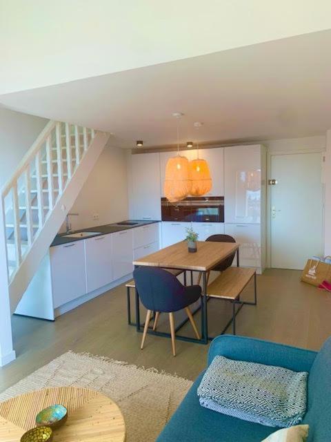 La Belle Vue-Charming Duplex Apartment With Sea View, 50 Meters From Beach And Private Parking Saint-Raphaël Exterior foto